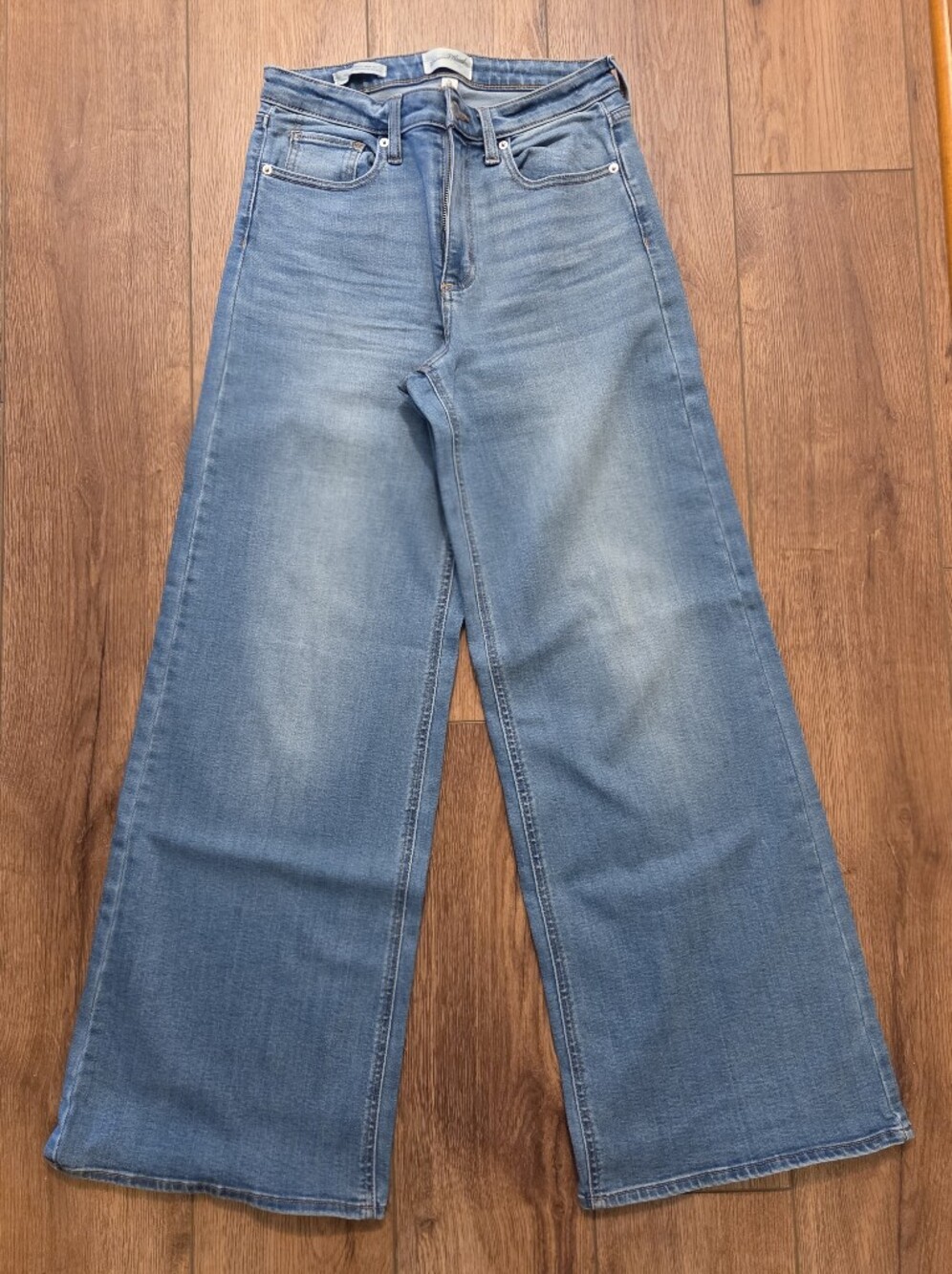 Universal Thread Wide Leg Flare Jeans in Light Blue WORN ONCE